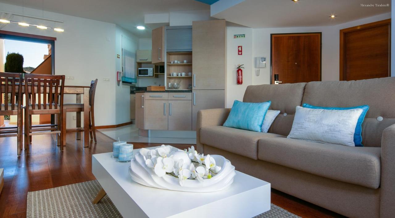 Luzbay Pool Apartments Экстерьер фото